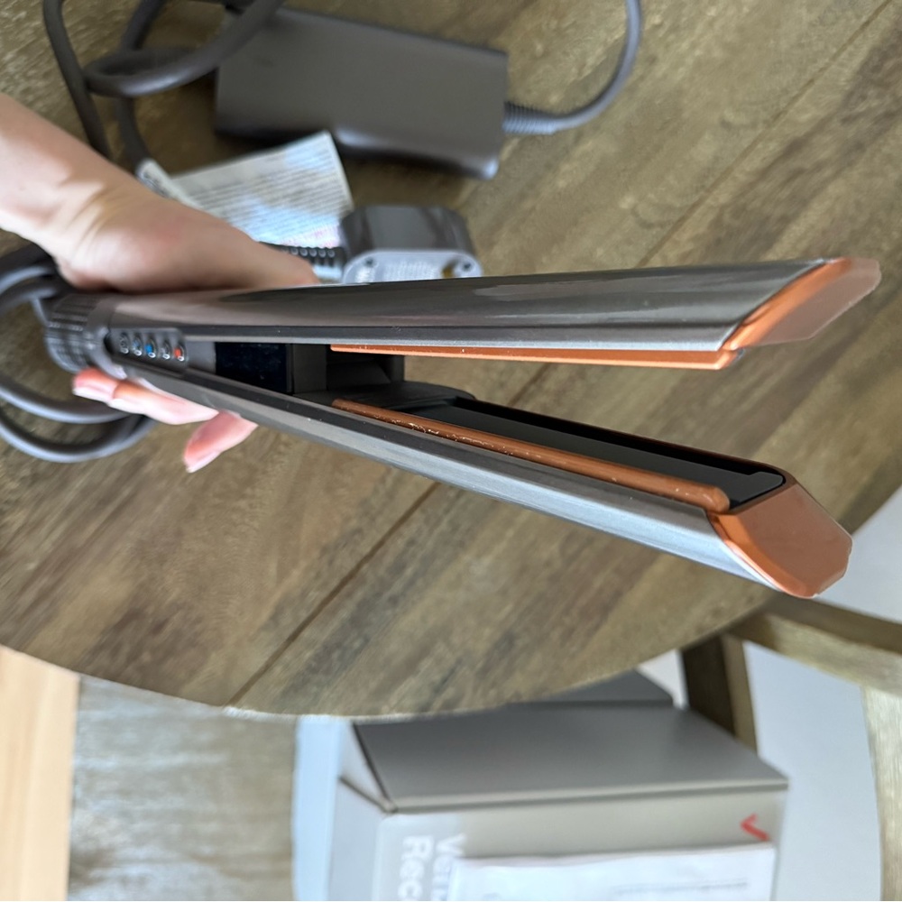 Dyson AirStrait wet-to-dry straightener